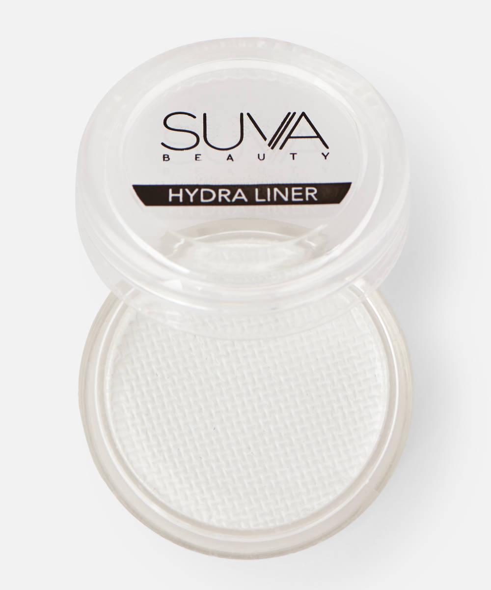 8 Looks That Prove That 60s Beauty Is Back