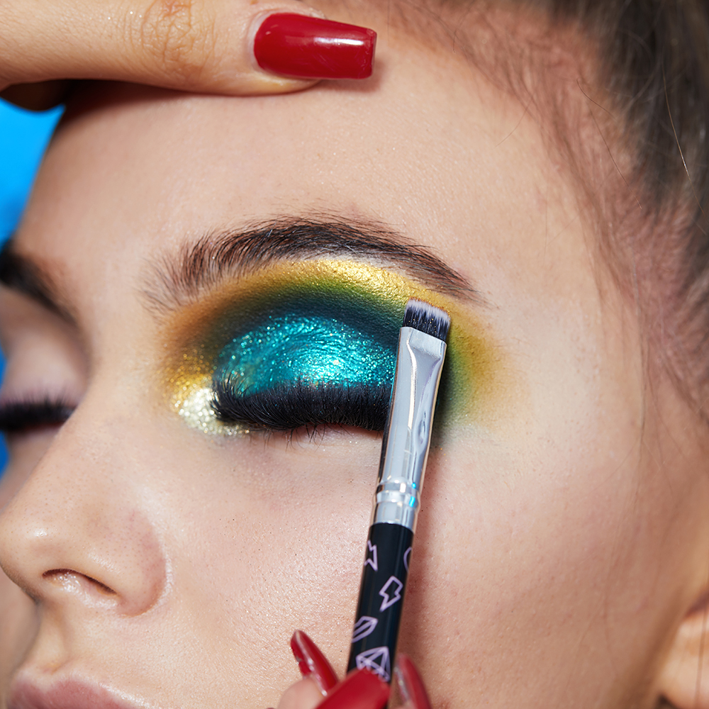 liquid crystal eyeshadow beauty bay