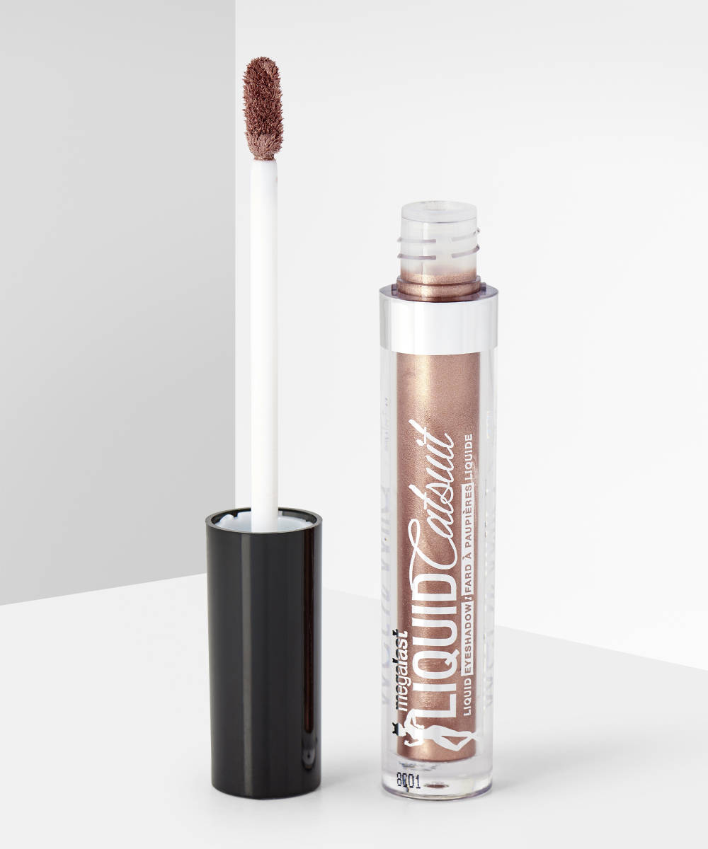 8 Honest Reviews Of Liquid Eyeshadow Formulas - Beauty Bay Edited