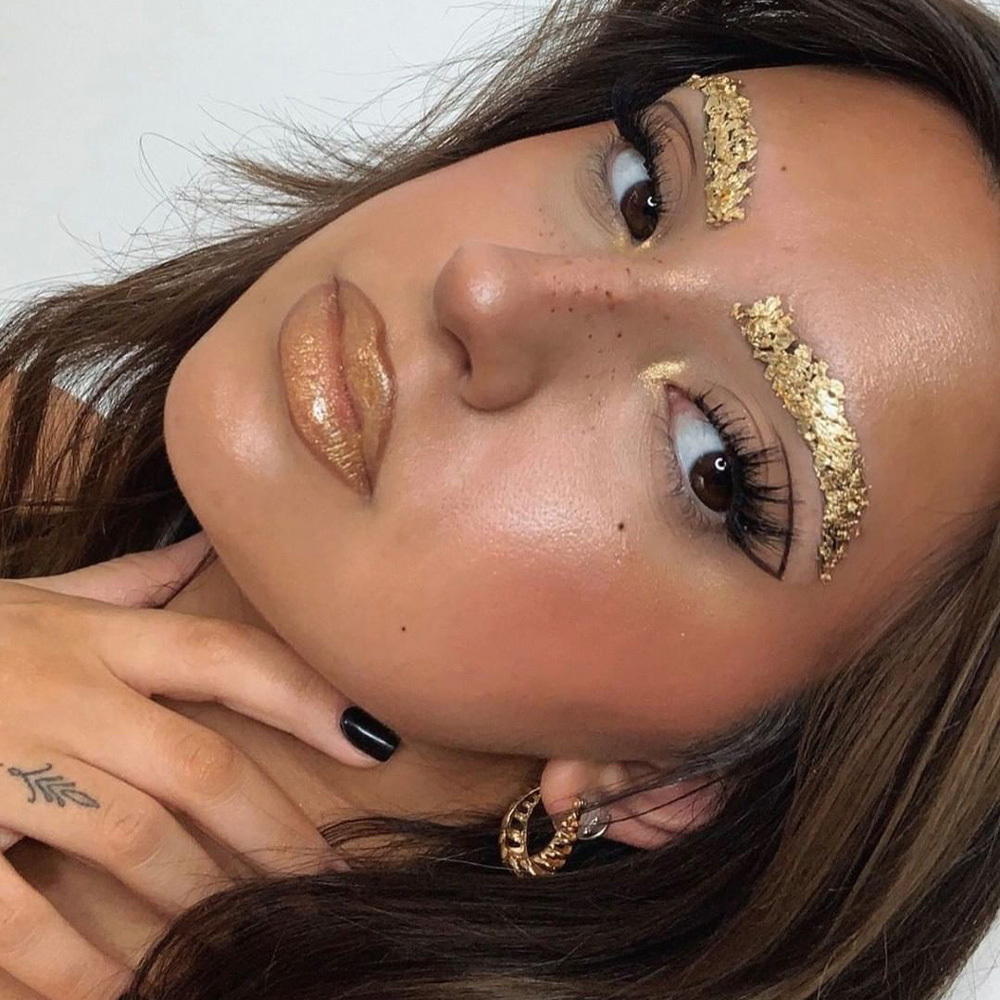 gold makeup