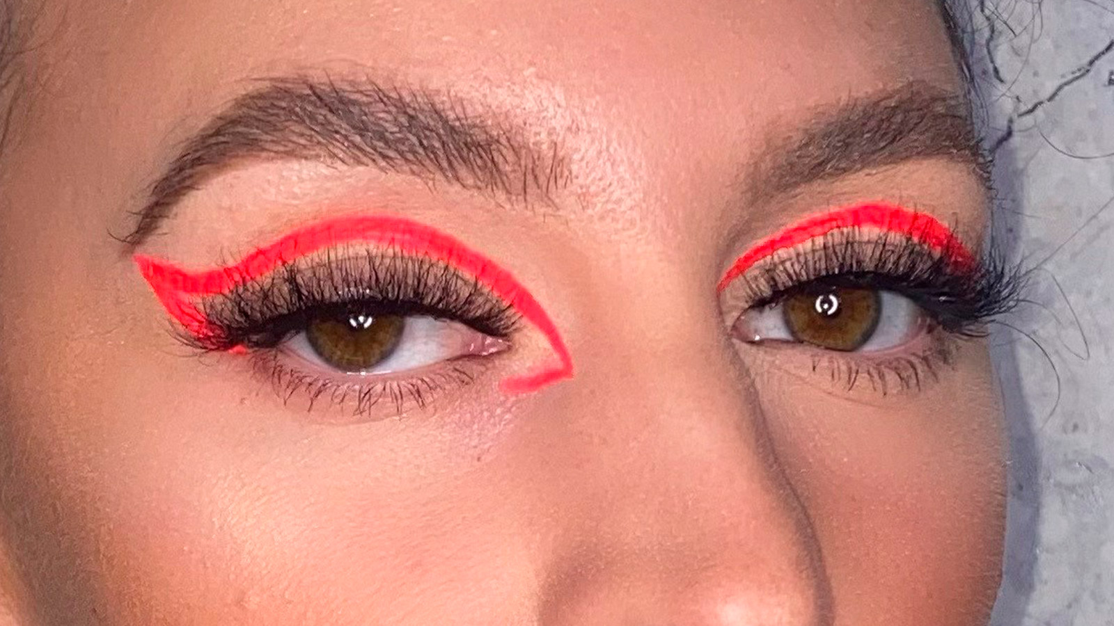 graphic eyeliner tutorial 