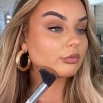 24_07_HOW_TO_APPLY_BRONZER_EDITED_SOCIAL-SQUARE_3