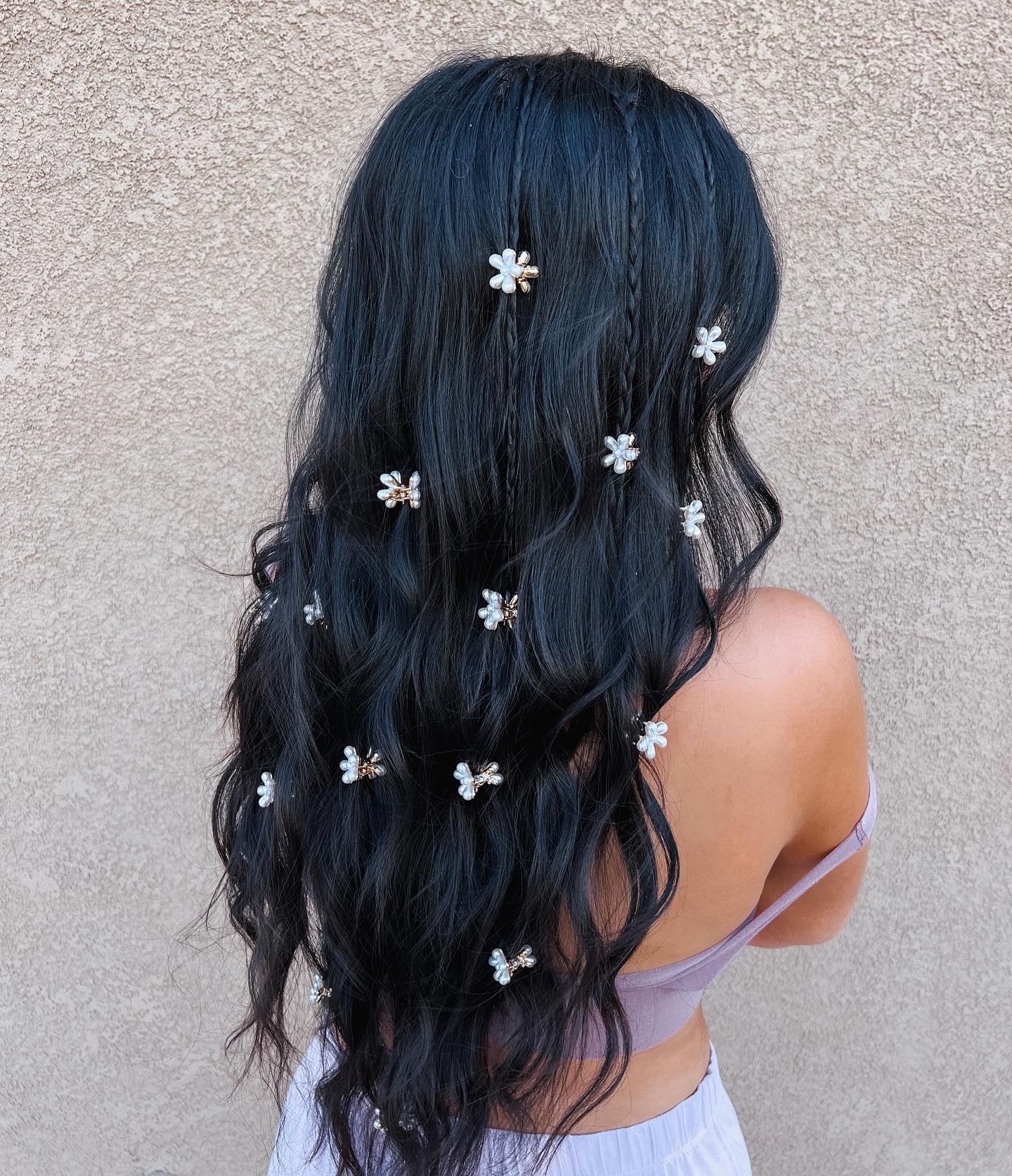5 Easy & Quick Flower Hairstyles for weddings