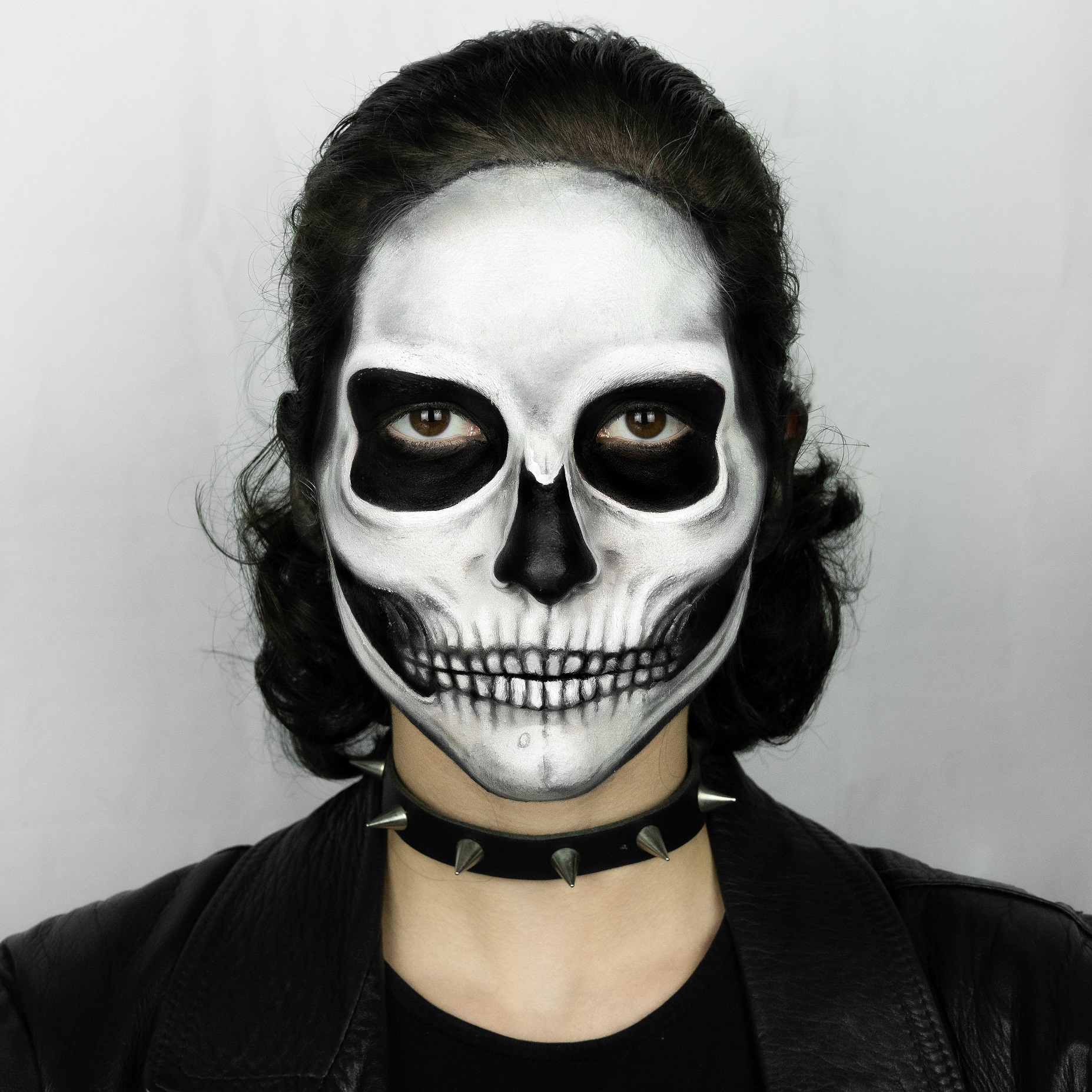 Skeleton makeup deals