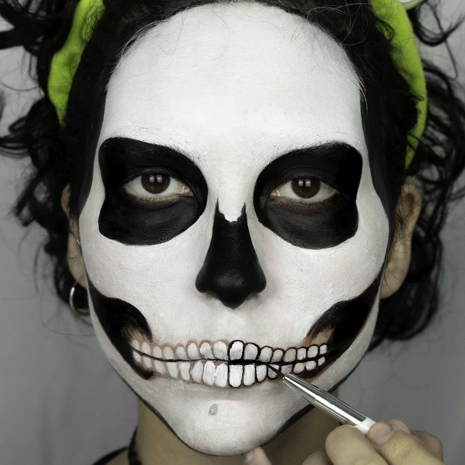 Halloween Face Painting: How to Create a Skeleton Make Up Step by