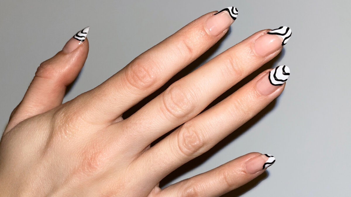 Black and White Nail Art for Long Nails on Tumblr - wide 8
