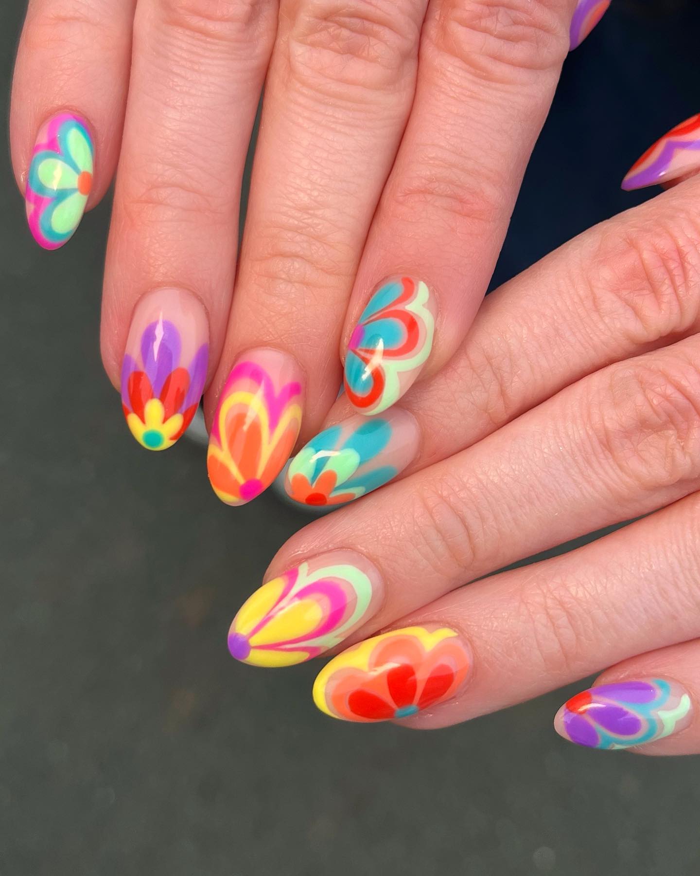 DIY Floral Nail Art – Hand Painted Flower Accent Nails Manicure for Spring