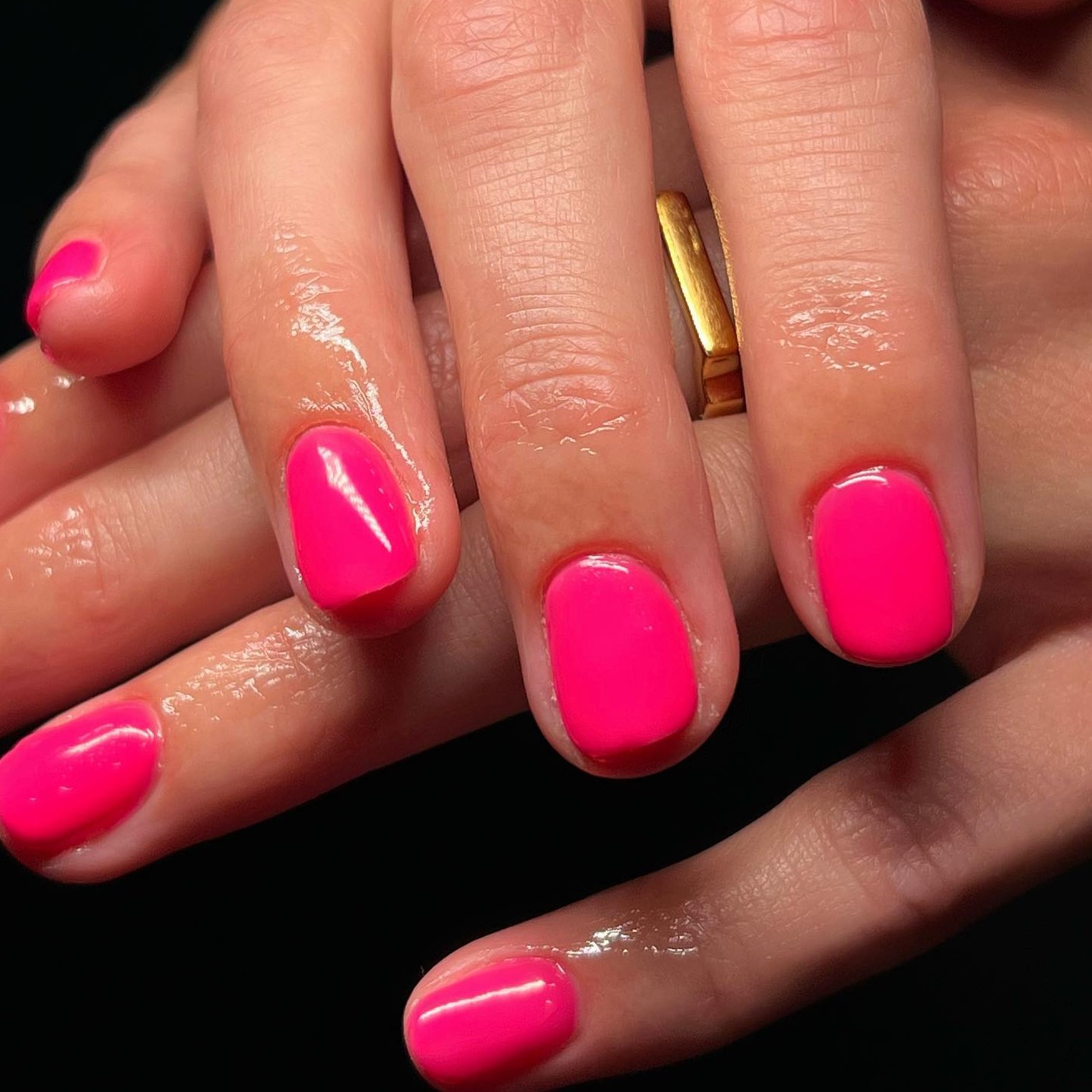 hot pink chrome nails 💓 | Gallery posted by Stephi Nguyen | Lemon8