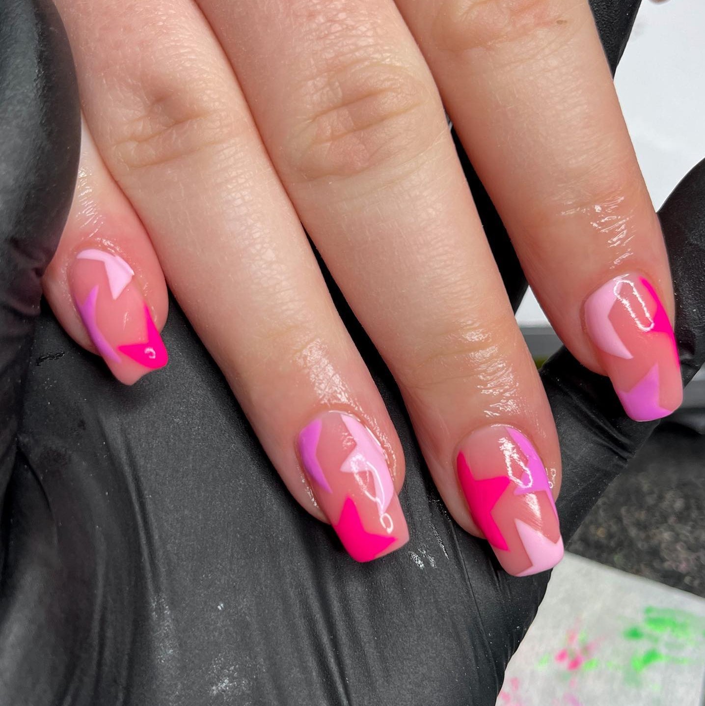 37 Hot Pink Nails With Design | Neon acrylic nails, Pink acrylic nails, Neon  pink nails