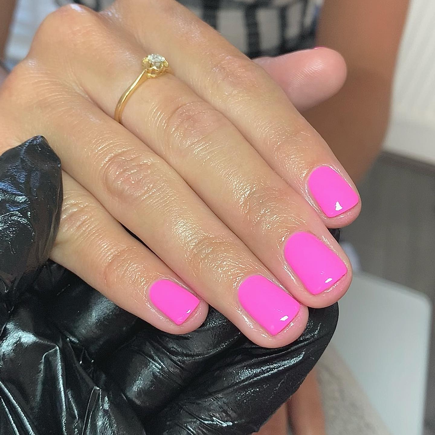Amazon.com : L'UGX Hot Pink Gel Nail Polish Fall Bright Pink Color Gel  Polish 15ML Long Lasting UV French Tip Gel Colors for Nails Art DIY Manicure  & Pedicure at Home Salon