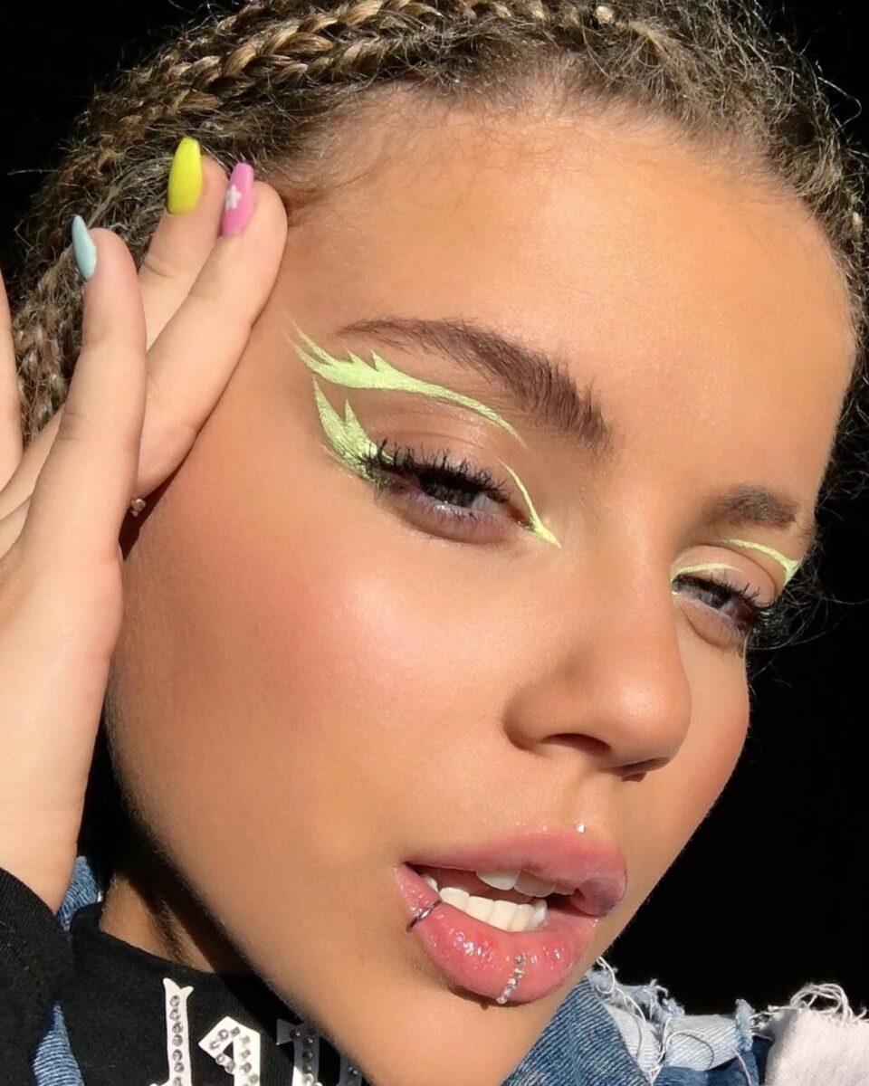 21 Graphic Eyeliner Looks You Need To Try - Beauty Bay Edited