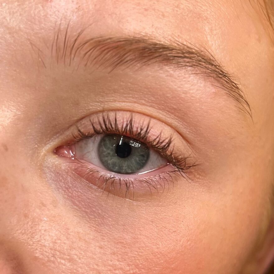 How To Use An Eyelash Curler Beauty Bay Edited