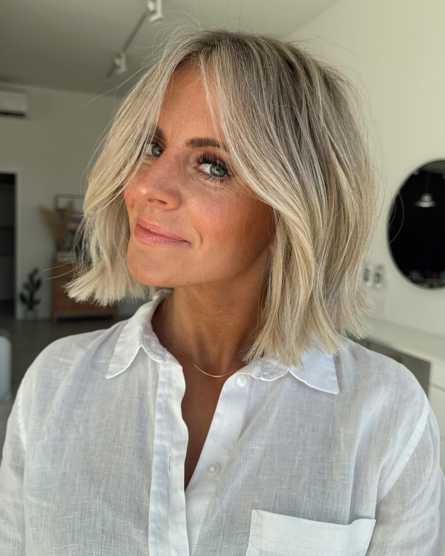 Blunt Bob Hairstyles: Messy Waves – Advice from a Twenty Something