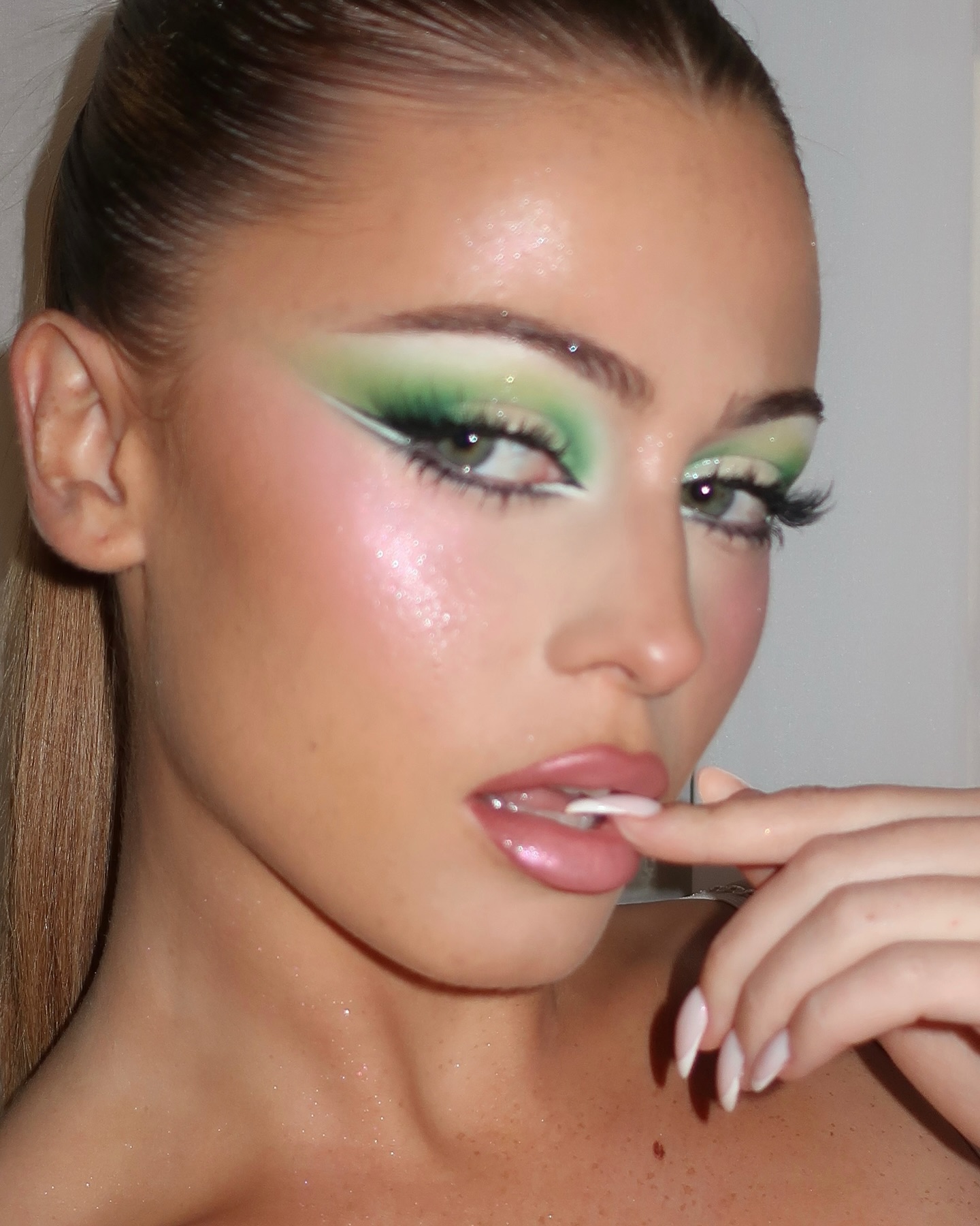 @makeupbysamanthaharvey